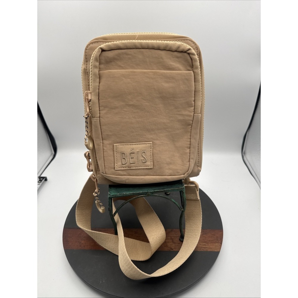 BEIS Sports Sling Crossbody Bag, Beige, Minimalist Athleisure Romcore Travel EUC